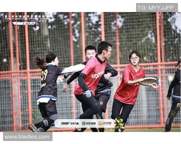 飞盘盛宴:深入广州飞盘队的团队协作与默契之道 飞盘盛宴:深入广州飞盘队的团队协作与默契之道