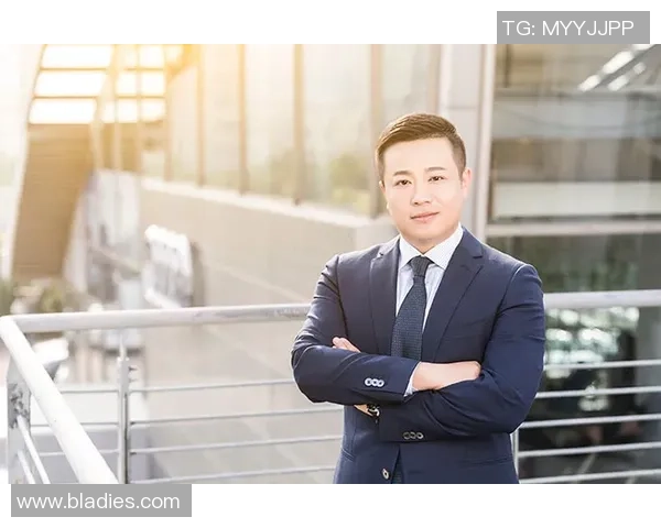 代怀博的成长之路:从青涩少年到职场精英的奋斗历程与心路历程 代怀博的成长之路:从青涩少年到职场精英的奋斗历程与心路历程